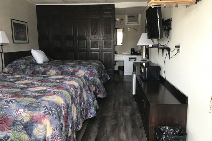Room 11 of 39