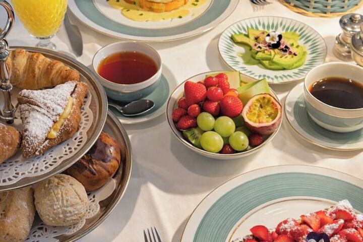 Breakfast/Coffee Service 55 of 66