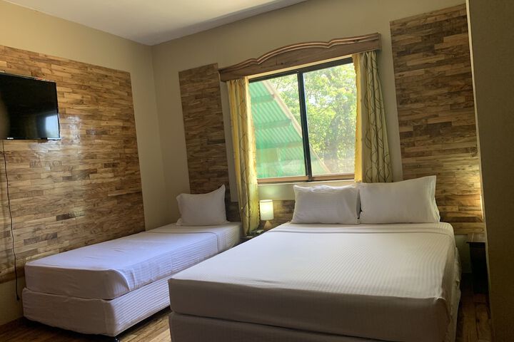 Room 8 of 47