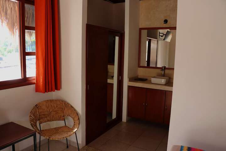 Room 29 of 76