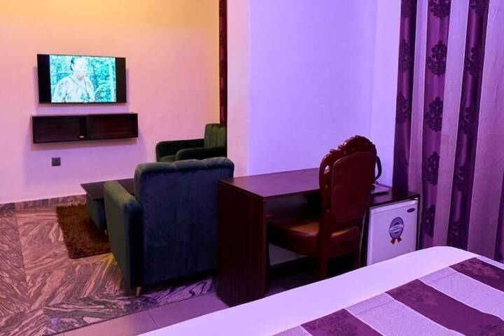Crownedge Hotels