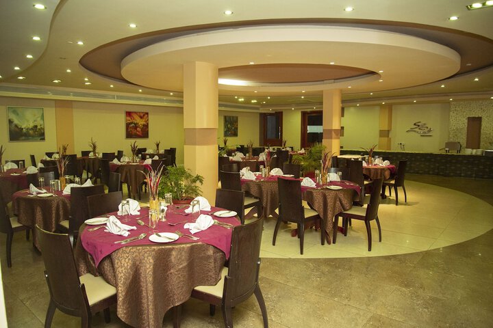 Dining 58 of 69
