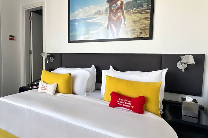 Room 31 of 100