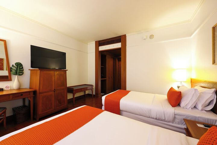 Room 10 of 47