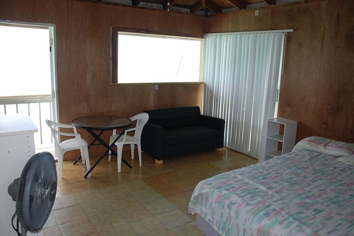 Room 2 of 8