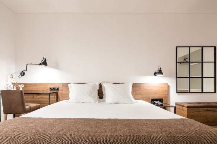Room 12 of 44
