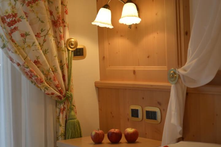 Room 5 of 55