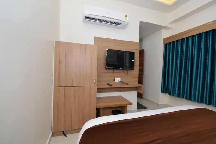 Room 43 of 56
