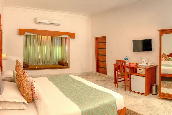 Room 17 of 43