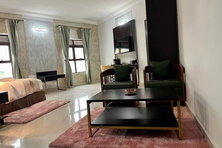 Room 8 of 63