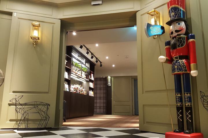 Hotel 2 of 55