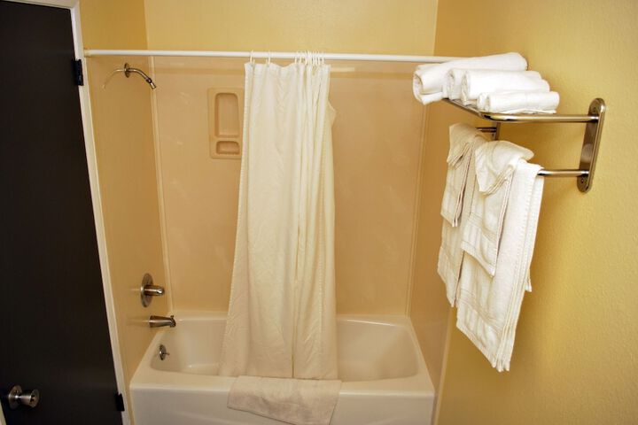 Room 12 of 26
