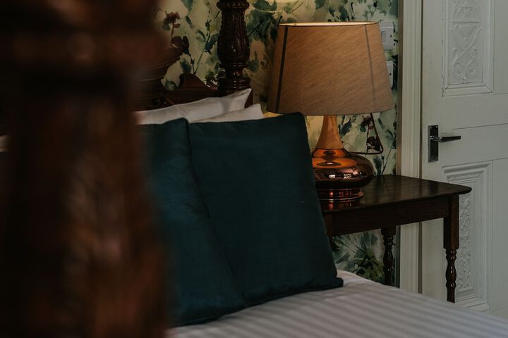 Room 14 of 68