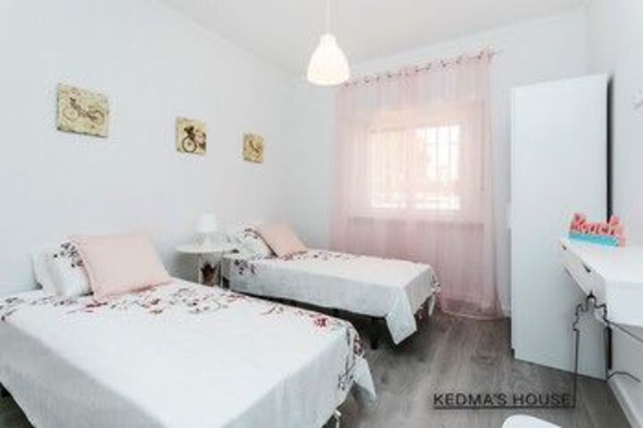 Room 16 of 43
