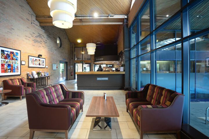 Guest Lobby
