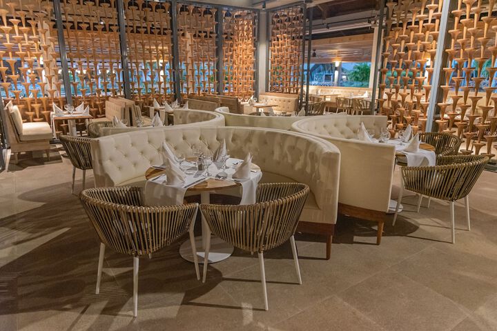 Dining 193 of 322