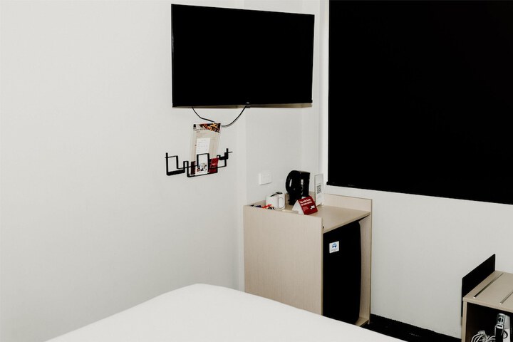 Room 41 of 74