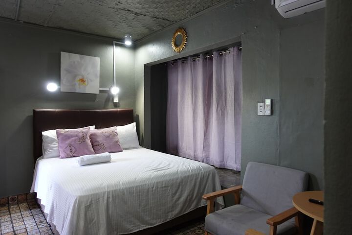 Room 7 of 72