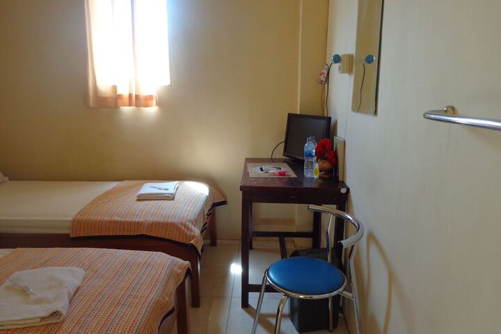 Room 20 of 39