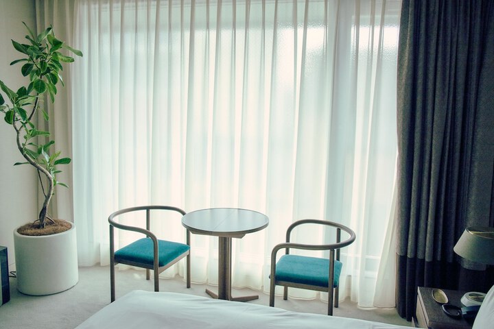 Room 19 of 106