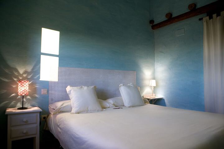 Room 5 of 51