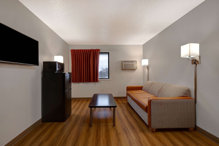 Room 15 of 25