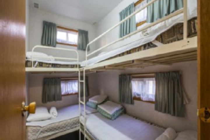 Room 597 of 876