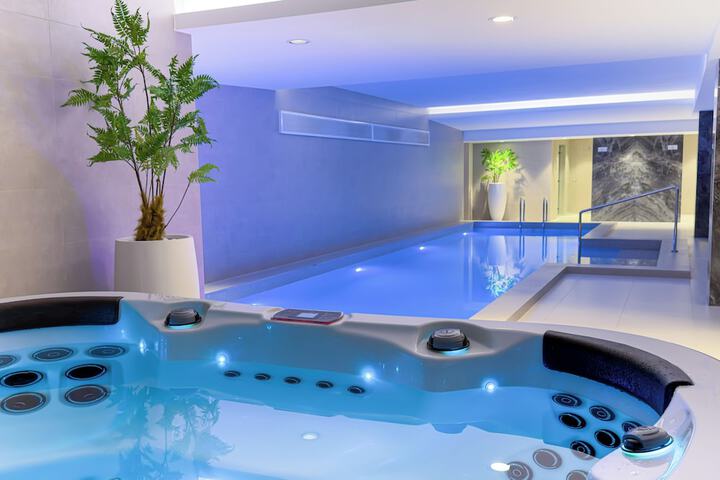 Pool 17 of 27