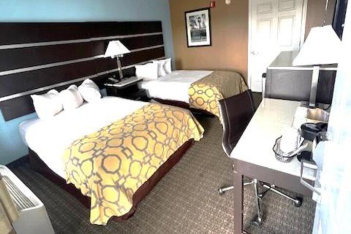 Double Accessible King Size Bed (1 of 10)
