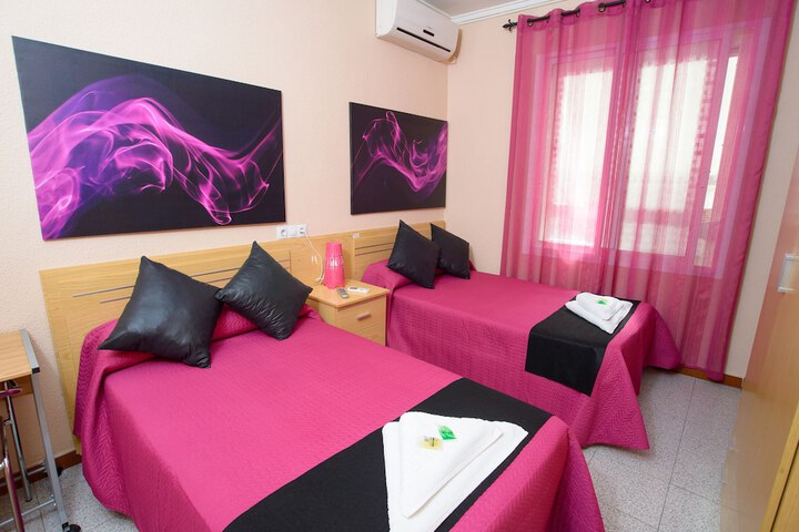 Room 7 of 49