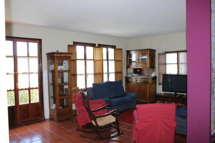 Room 35 of 59