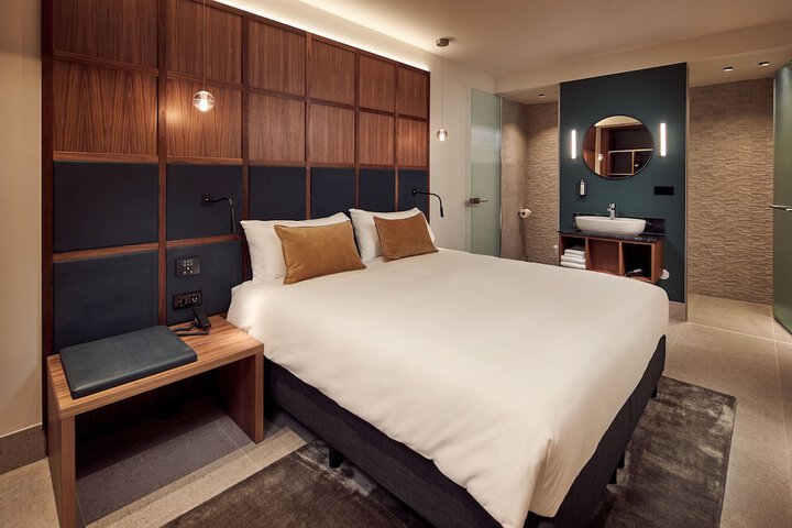 Room 18 of 58