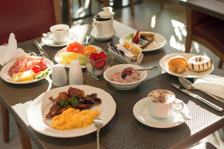 Breakfast/Coffee Service 39 of 47