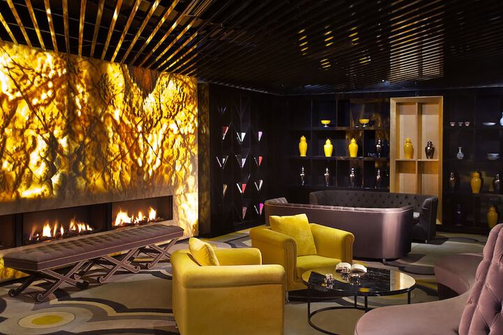 Guest Lobby