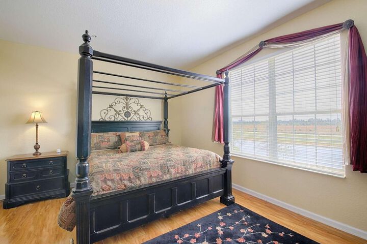 Room 11 of 50