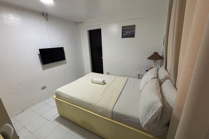 Room 17 of 42