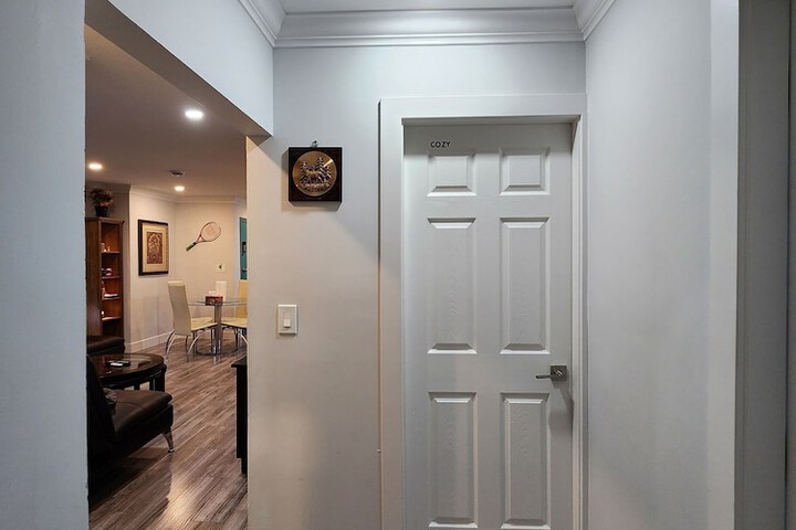 Room 13 of 30
