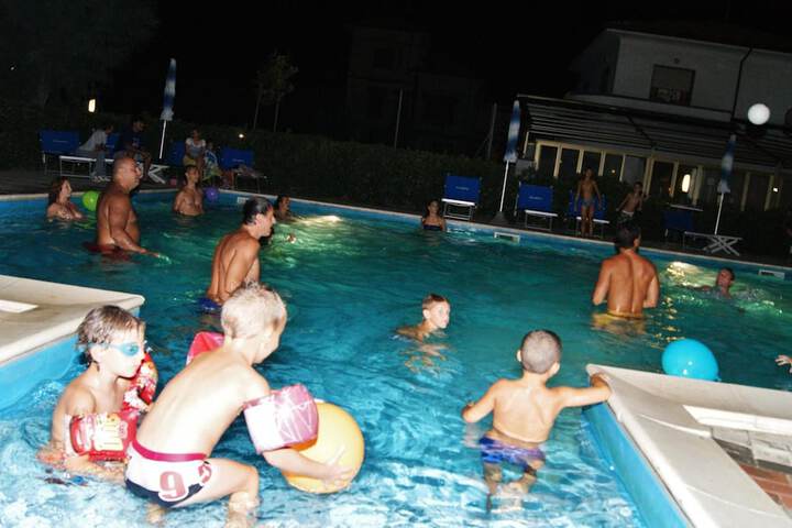 Pool 27 of 52