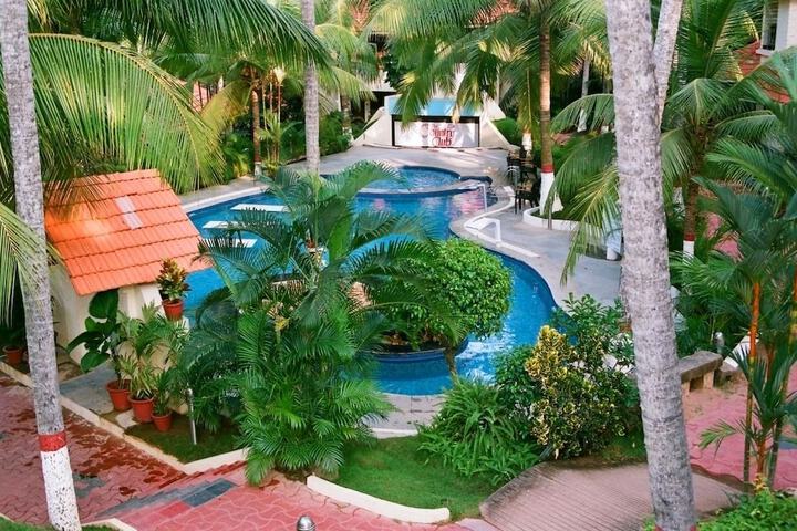 Property Grounds 18 of 23