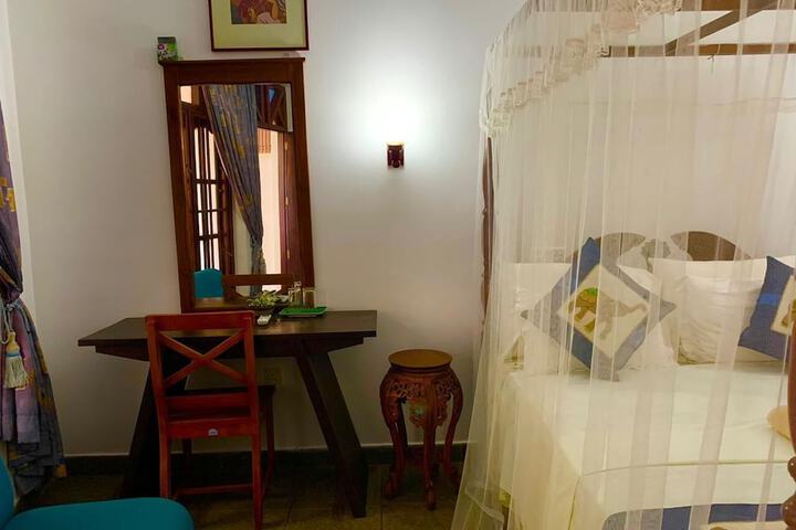 Room 29 of 89