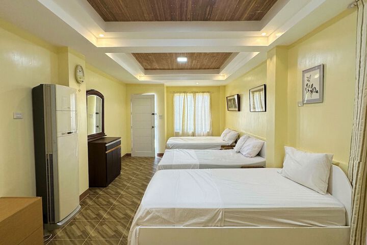 Room 7 of 72