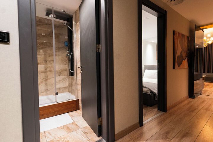 Room 36 of 149