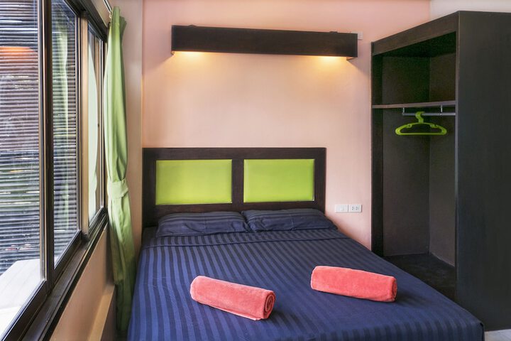Room 27 of 61