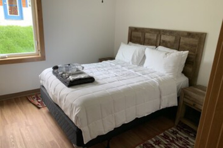 Room 4 of 66