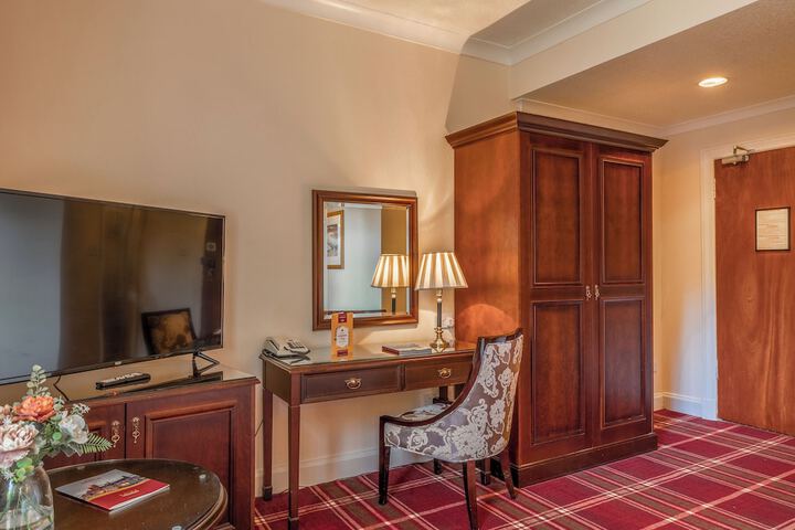 Room 50 of 127