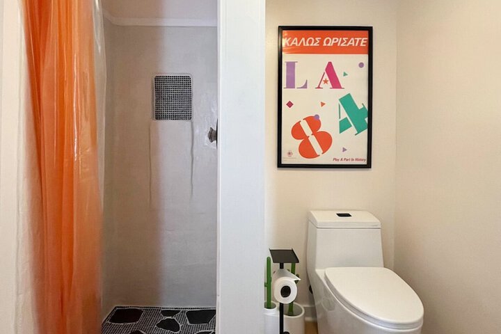 Room 21 of 35