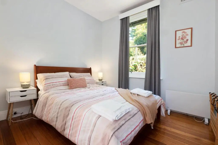 Warwick St. Retreat 3 Bedroom House with Parking