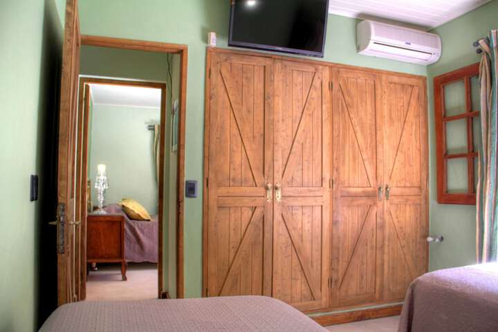 Room 20 of 118