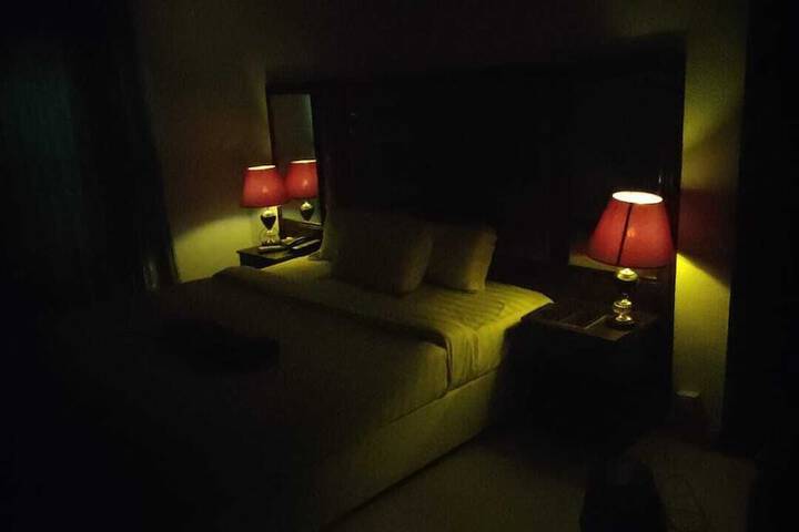 Room 12 of 23