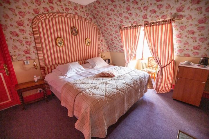 Room 55 of 169